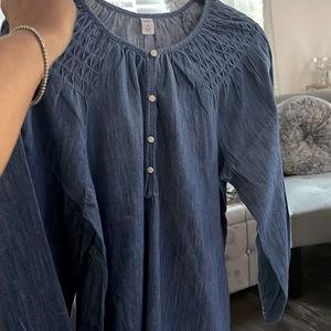050.Women Old Navy Demi  Blouse